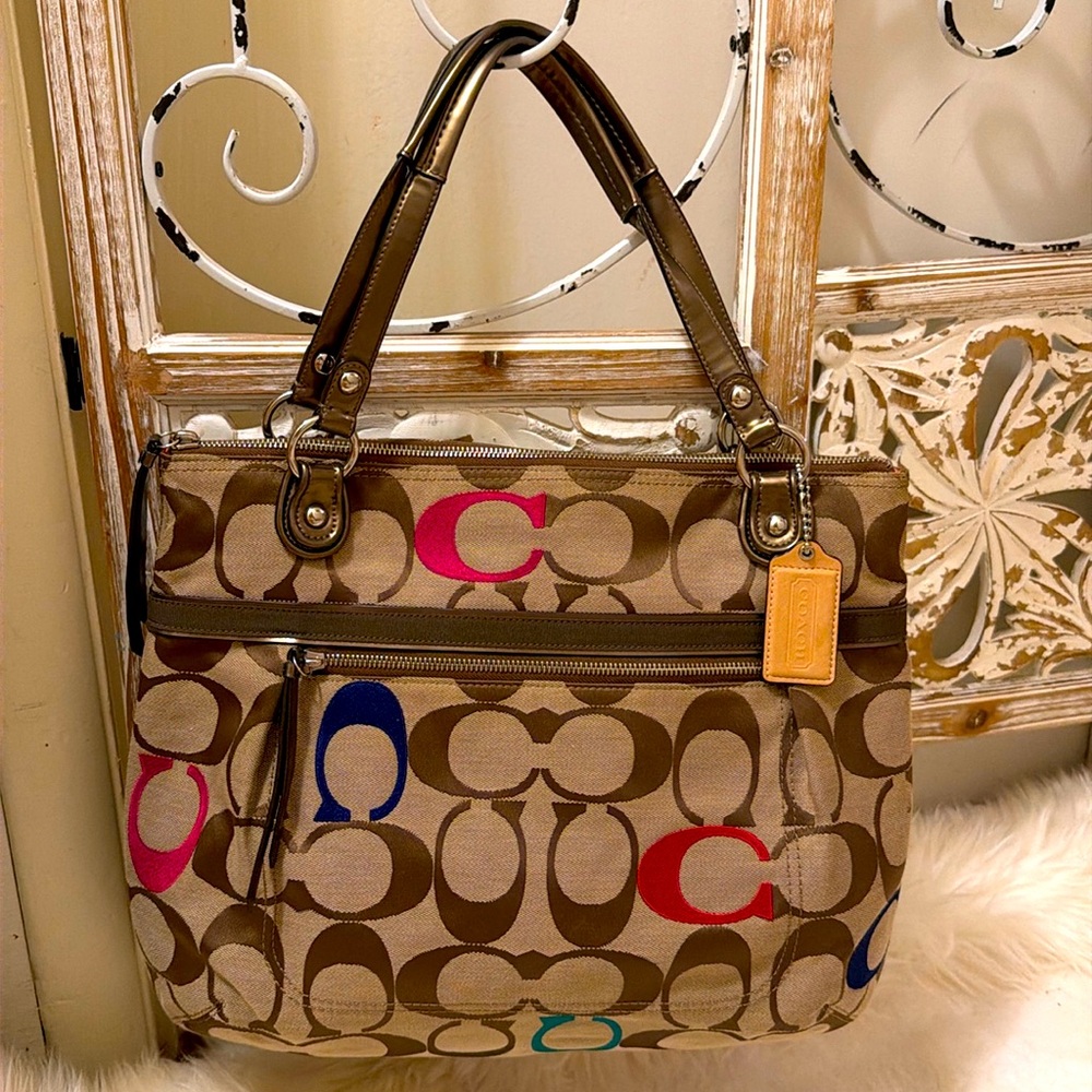 Classic Y2K Coach Brown Multicolor Signature Shoulder Bag ❣️
